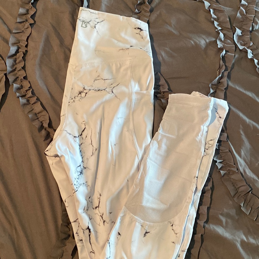 Buffbunny white marble leggings